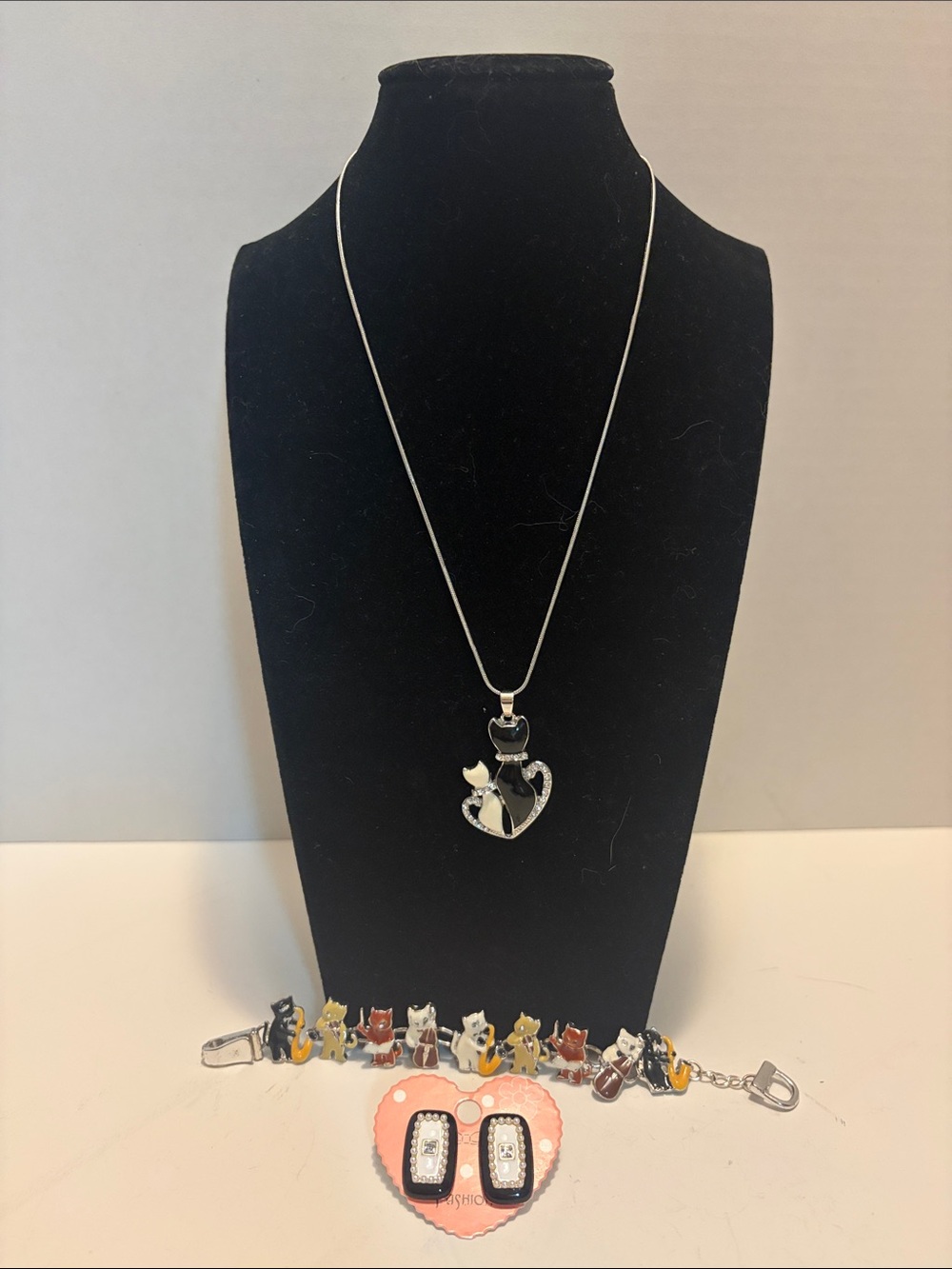 Silver Tone And Black Cat Jewelry Set
